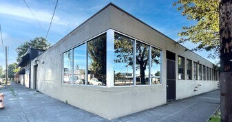 4812-4834 N Interstate Ave, Portland OR - Warehouse