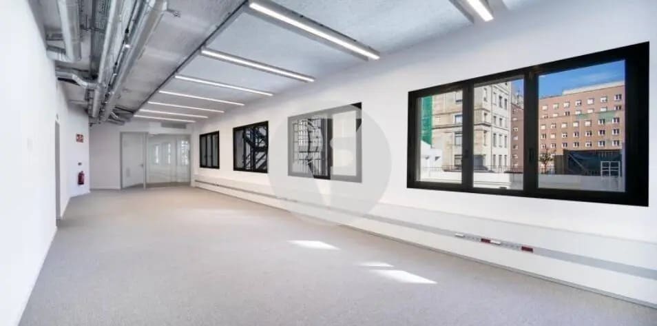 Office in Barcelona, Barcelona for lease Building Photo- Image 1 of 6