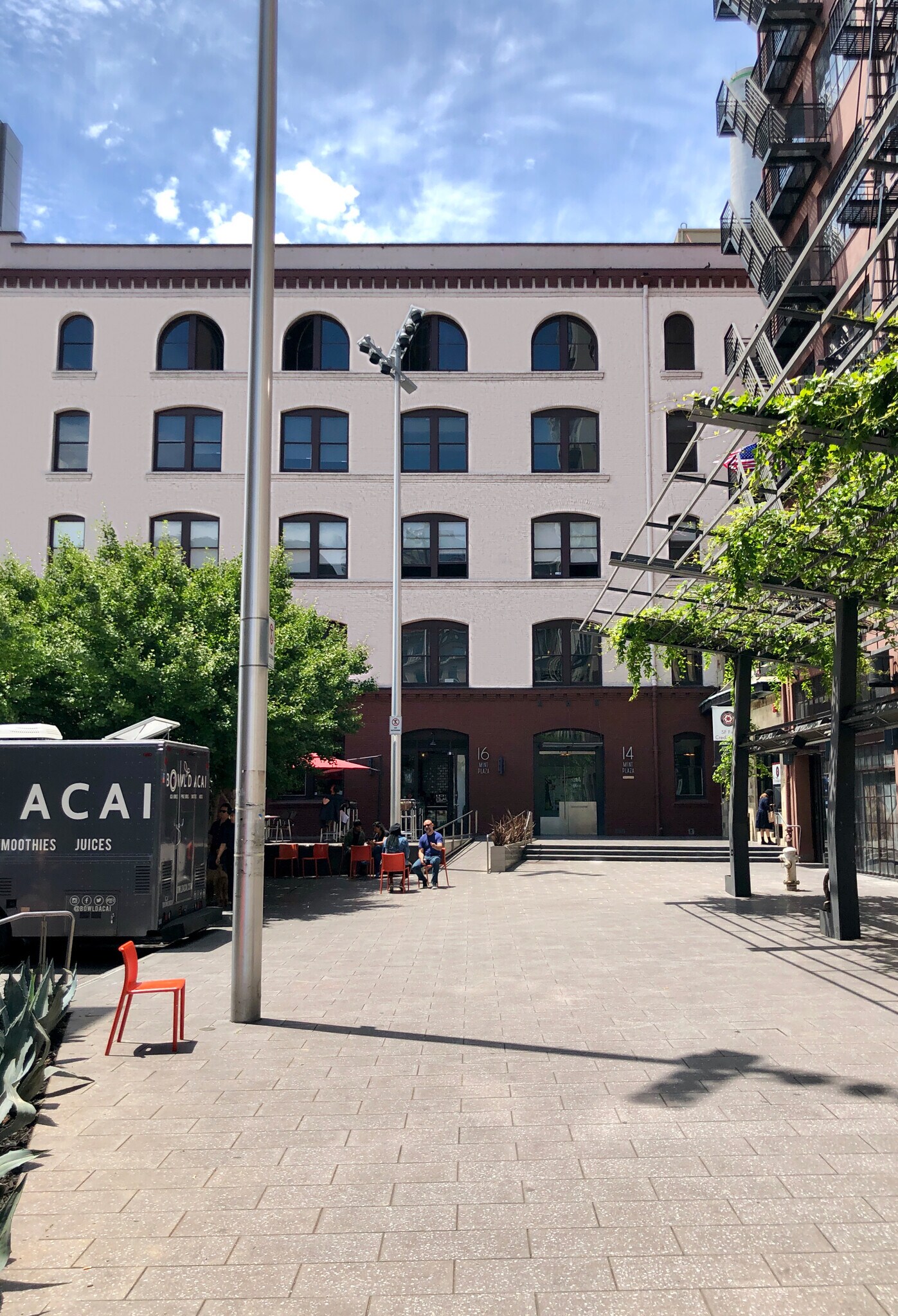 14 Mint Plz, San Francisco, CA à louer Photo du bâtiment- Image 1 de 8