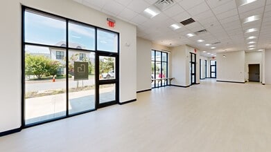 301 SE G St, Bentonville, AR for lease Interior Photo- Image 1 of 27