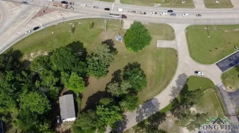 101 Texas 300, Gilmer, TX for sale - Building Photo - Image 3 of 21