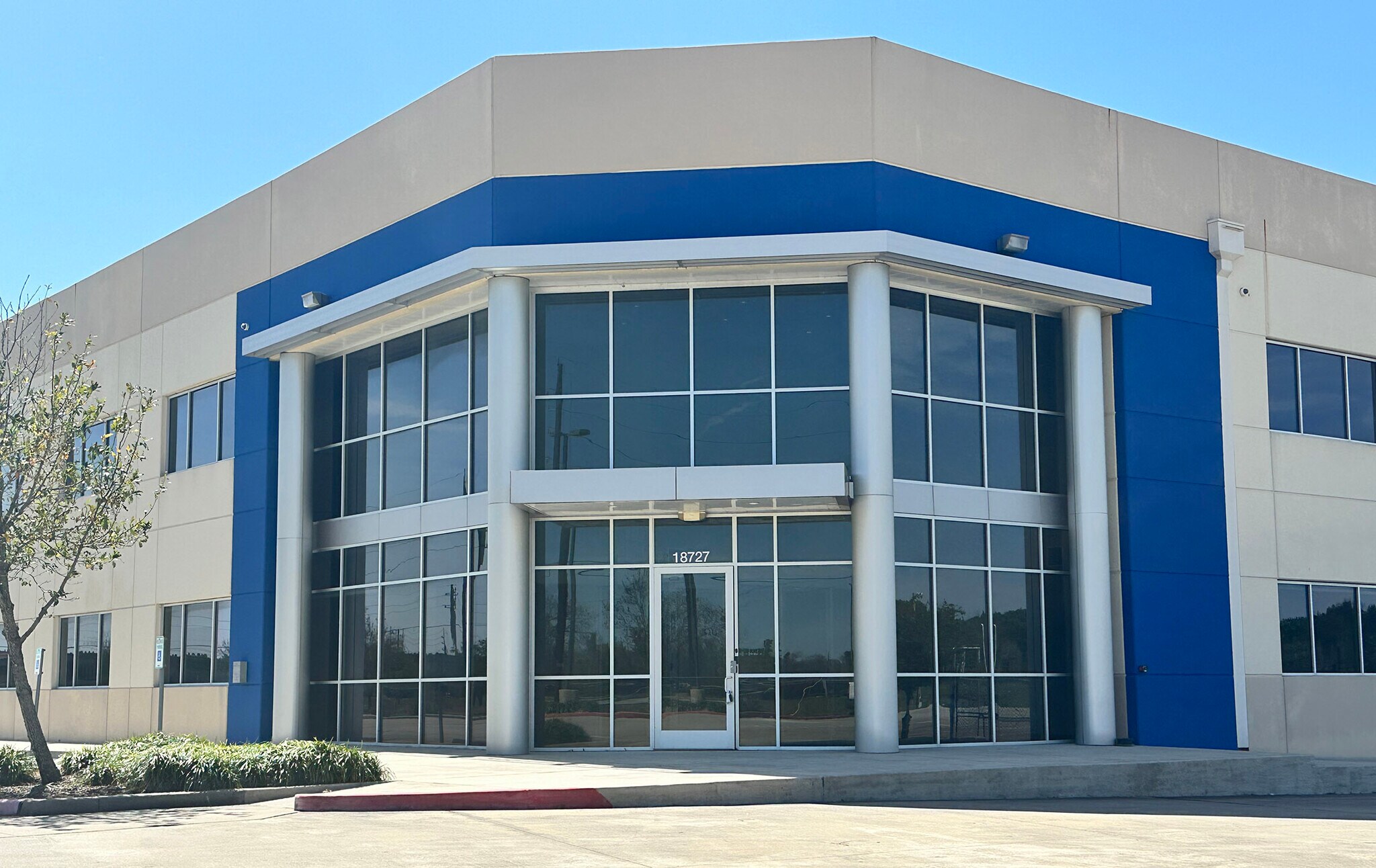 18727 Kenswick Dr, Humble, TX for lease Building Photo- Image 1 of 2