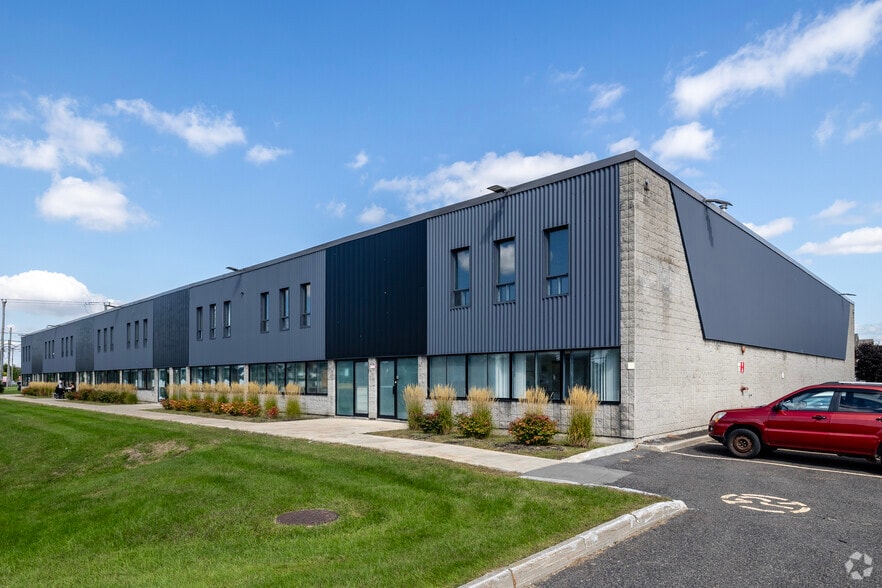 4800 Boul Kimber, Longueuil, QC for lease - Building Photo - Image 1 of 22