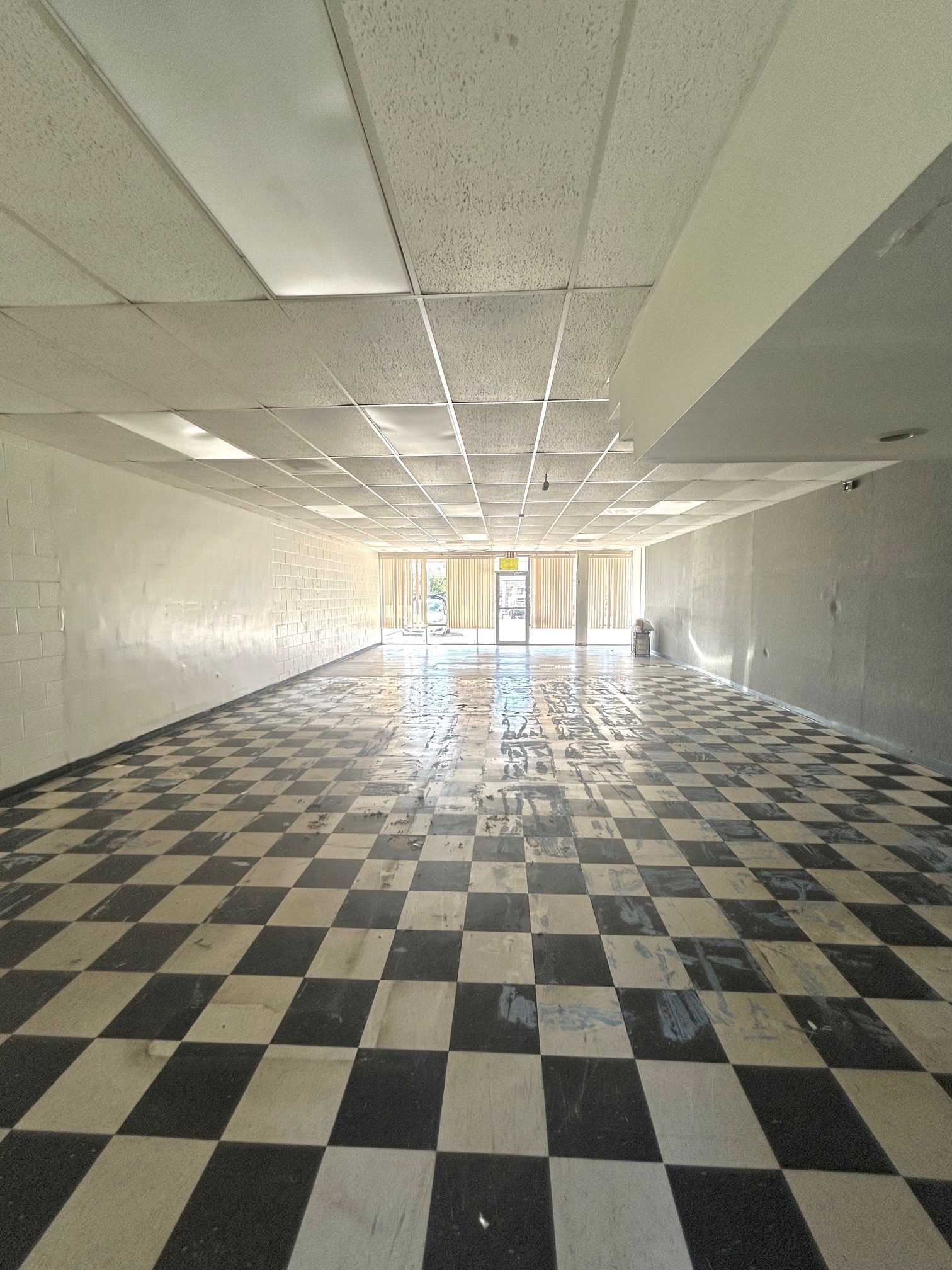 101-161 North Brazosport Blvd, Clute, TX for lease Interior Photo- Image 1 of 2