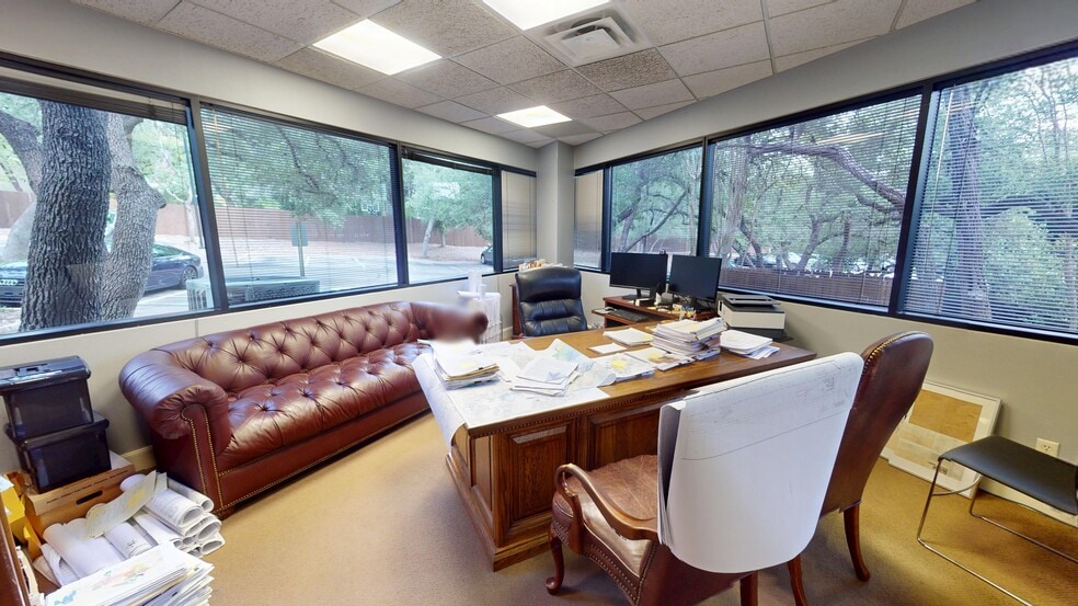 1101 S Capital Of Texas Hwy, West Lake Hills, TX for sale - Interior Photo - Image 3 of 14