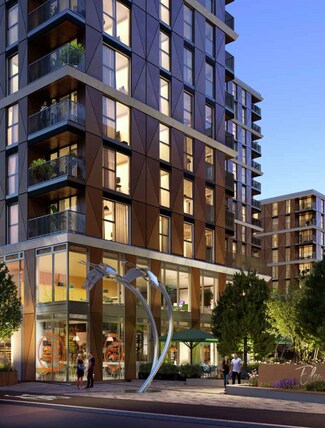 Plus de détails pour 32 London Rd, Staines - Commerce de détail à louer