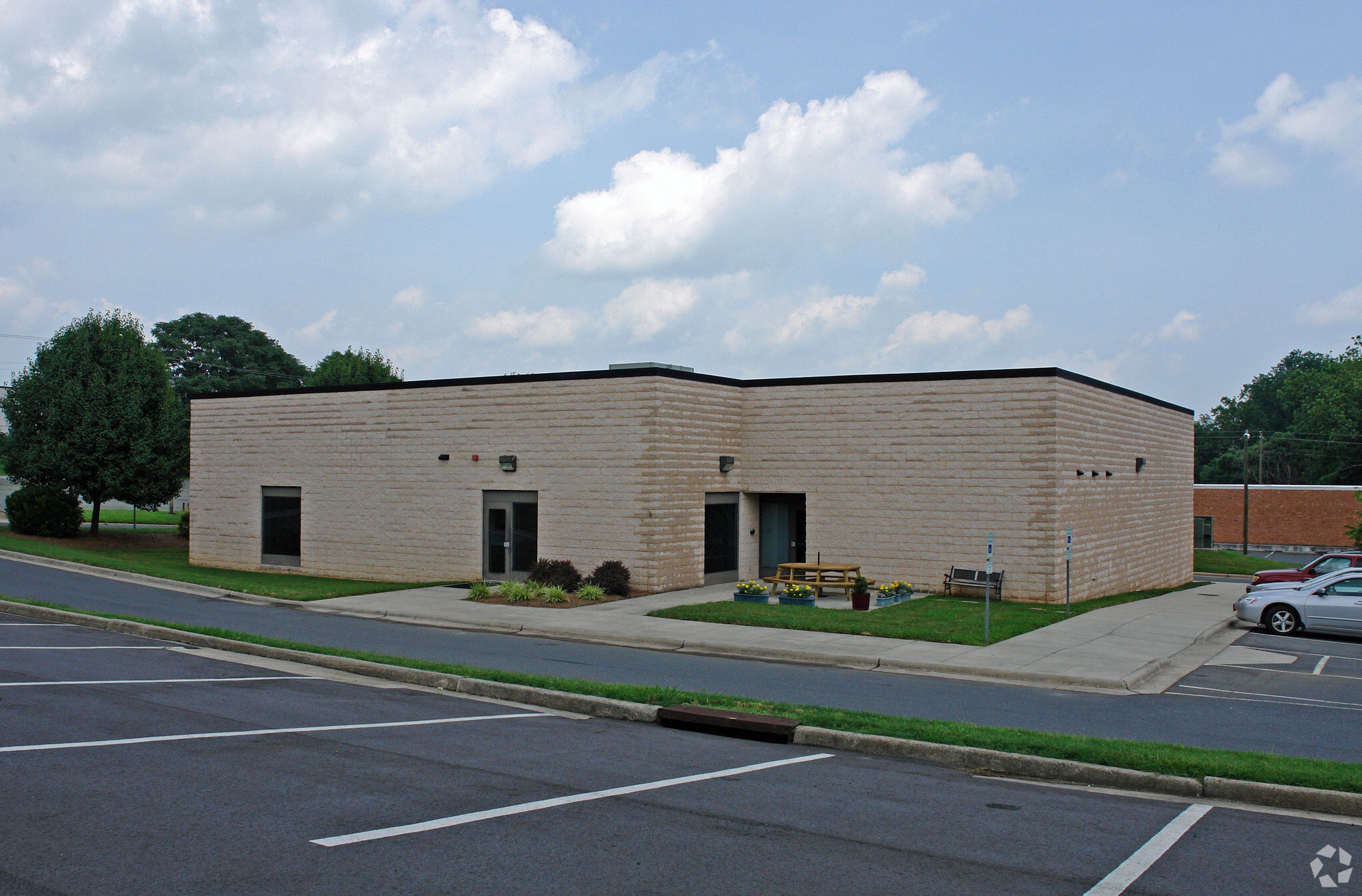 146 E Ward St, Asheboro, NC for sale Primary Photo- Image 1 of 1