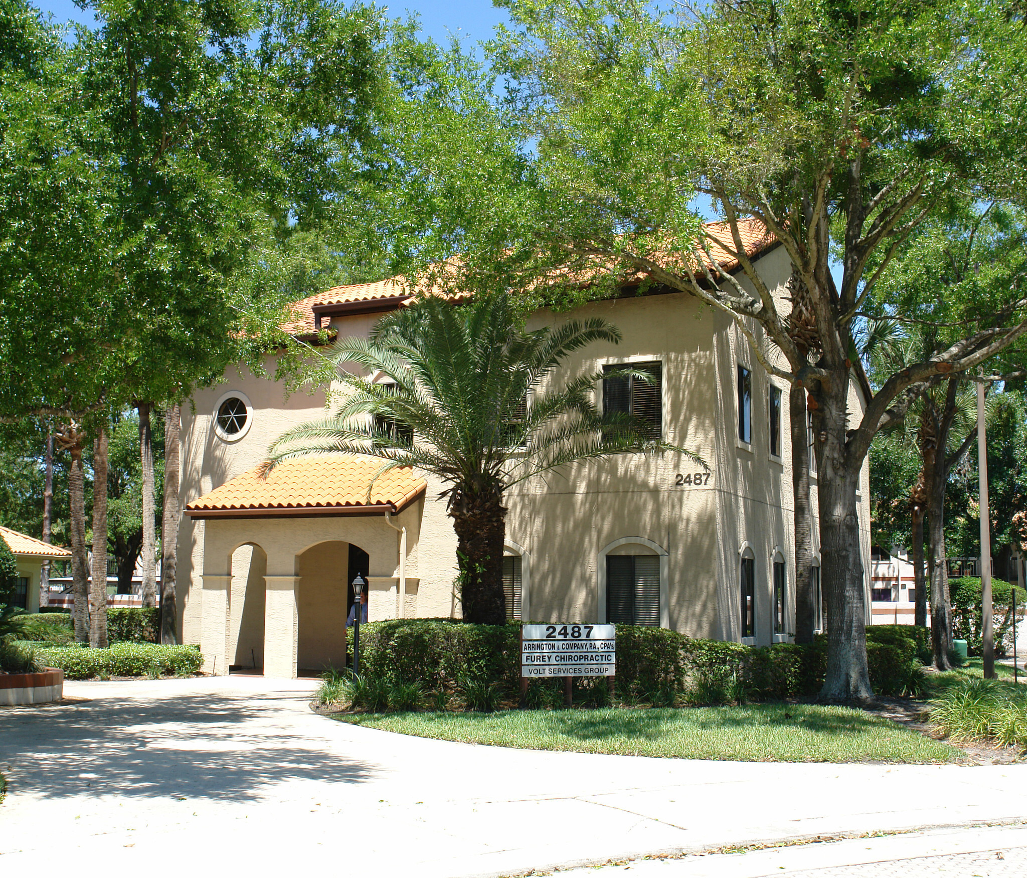 2487 Aloma Ave, Winter Park, FL for sale Primary Photo- Image 1 of 1