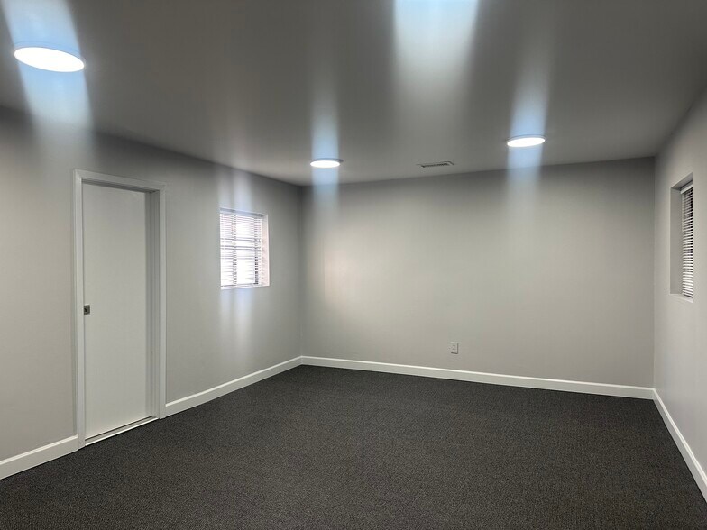 752 Brookhaven Cir, Memphis, TN for sale - Interior Photo - Image 2 of 29