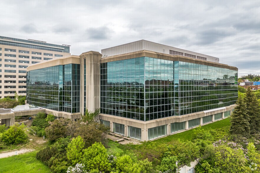 555 Boul Carriere, Gatineau, QC à vendre - Photo principale - Image 1 de 5