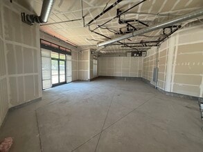 140 Main St, Roseville, CA for lease Interior Photo- Image 2 of 3