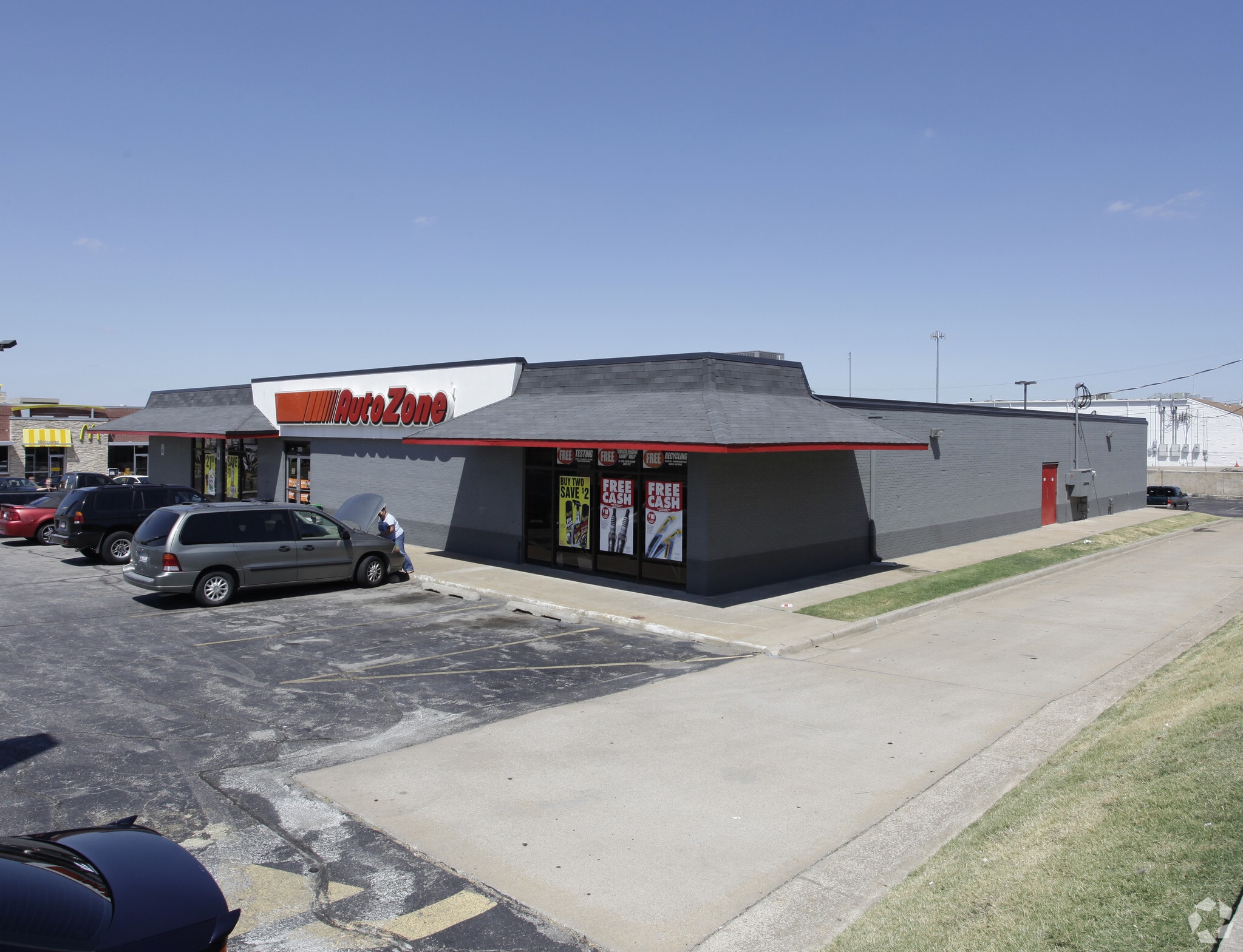 4949 S Memorial Dr, Tulsa, OK for sale Primary Photo- Image 1 of 3