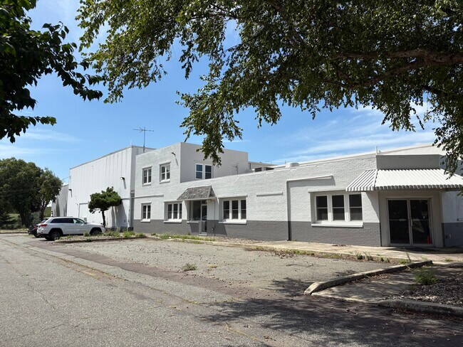 More details for 1207 W Bridge St, Spring City, PA - Industrial for Lease