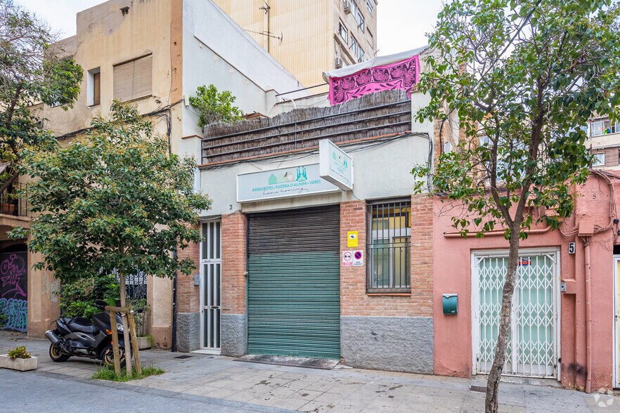 Multifamily in Barcelona, Barcelona for sale - Building Photo - Image 2 of 2