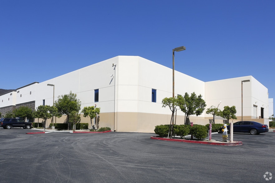 42191 Zevo Dr, Temecula, CA for lease - Building Photo - Image 3 of 3