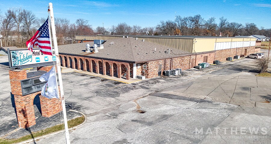 1300 S West St, Olney, IL à vendre Photo principale- Image 1 de 3