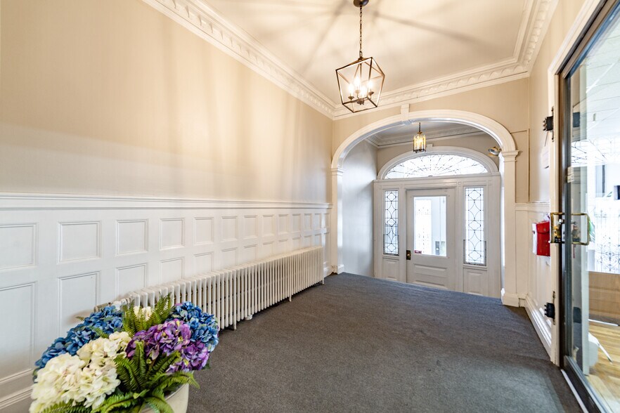 470 Commonwealth Ave, Boston, MA à vendre - Photo du bâtiment - Image 3 de 28
