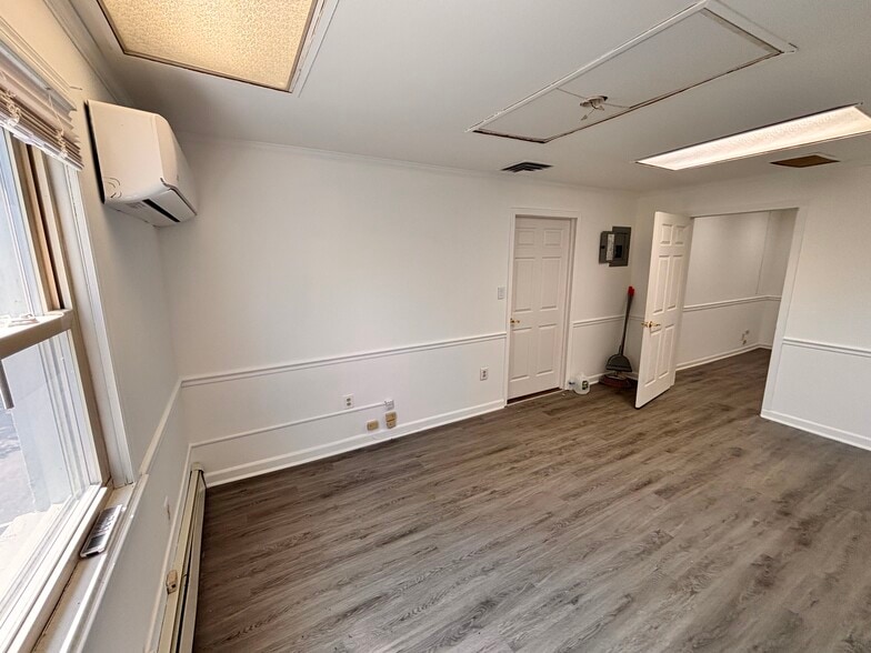 742 Bergen Blvd, Ridgefield, NJ for lease - Building Photo - Image 1 of 28