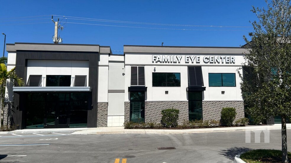 9090 W State Road 84, Davie, FL à louer - Photo du bâtiment - Image 3 de 12