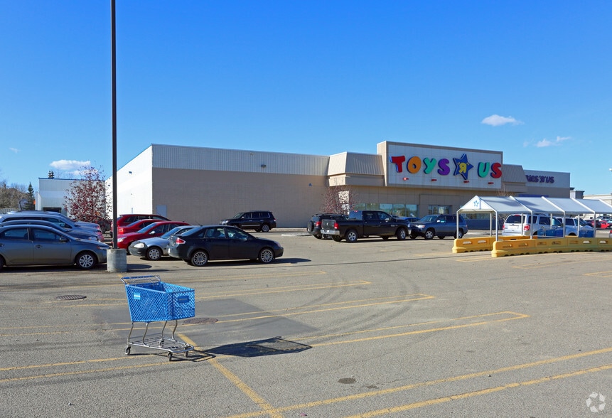 9908 170th St, Edmonton, AB for sale - Building Photo - Image 2 of 2