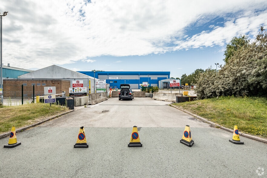 First Ave, Deeside for lease - Building Photo - Image 2 of 2