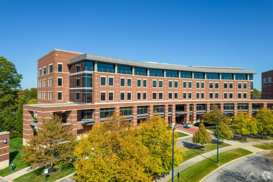 2 Easton Oval, Columbus, OH à louer - Photo du bâtiment - Image 3 de 8