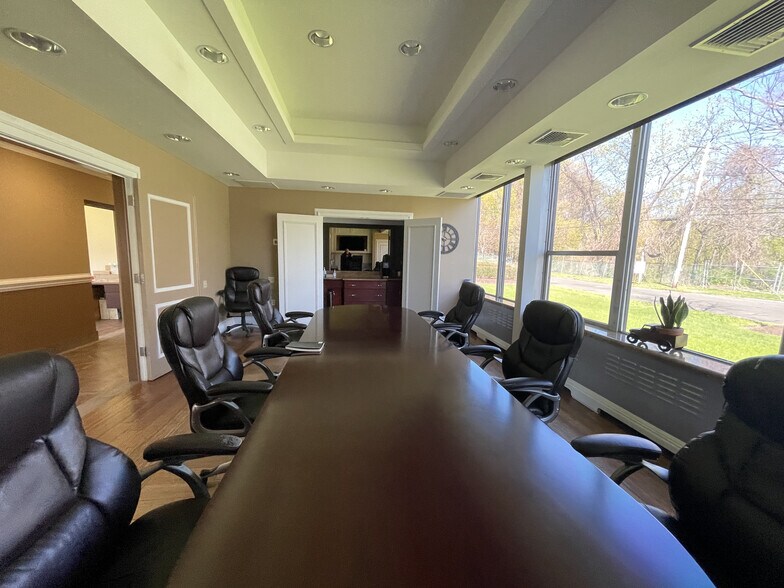 27 Holt Dr, Stony Point, NY à louer - Photo intérieure - Image 3 de 11