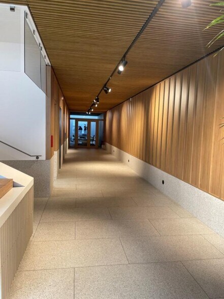 113 Avenue De Verdun, Issy-les-Moulineaux à louer - Photo du bâtiment - Image 3 de 12
