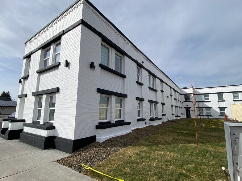 488 D St, Idaho Falls, ID à vendre - Photo du bâtiment - Image 3 de 4