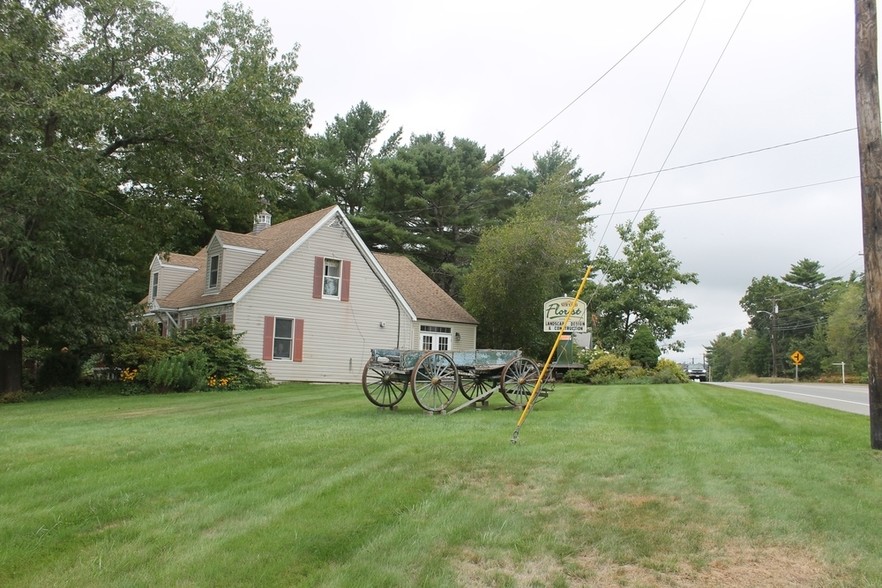 124 Bangor Rd, Ellsworth, ME for sale - Primary Photo - Image 1 of 1