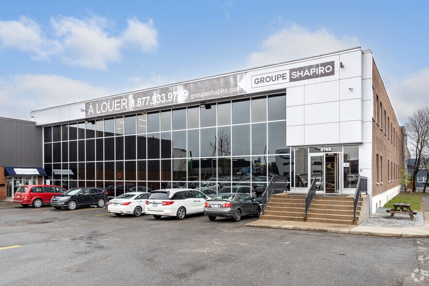 3700 Rue Griffith, Montréal, QC à louer - Photo du bâtiment - Image 2 de 4