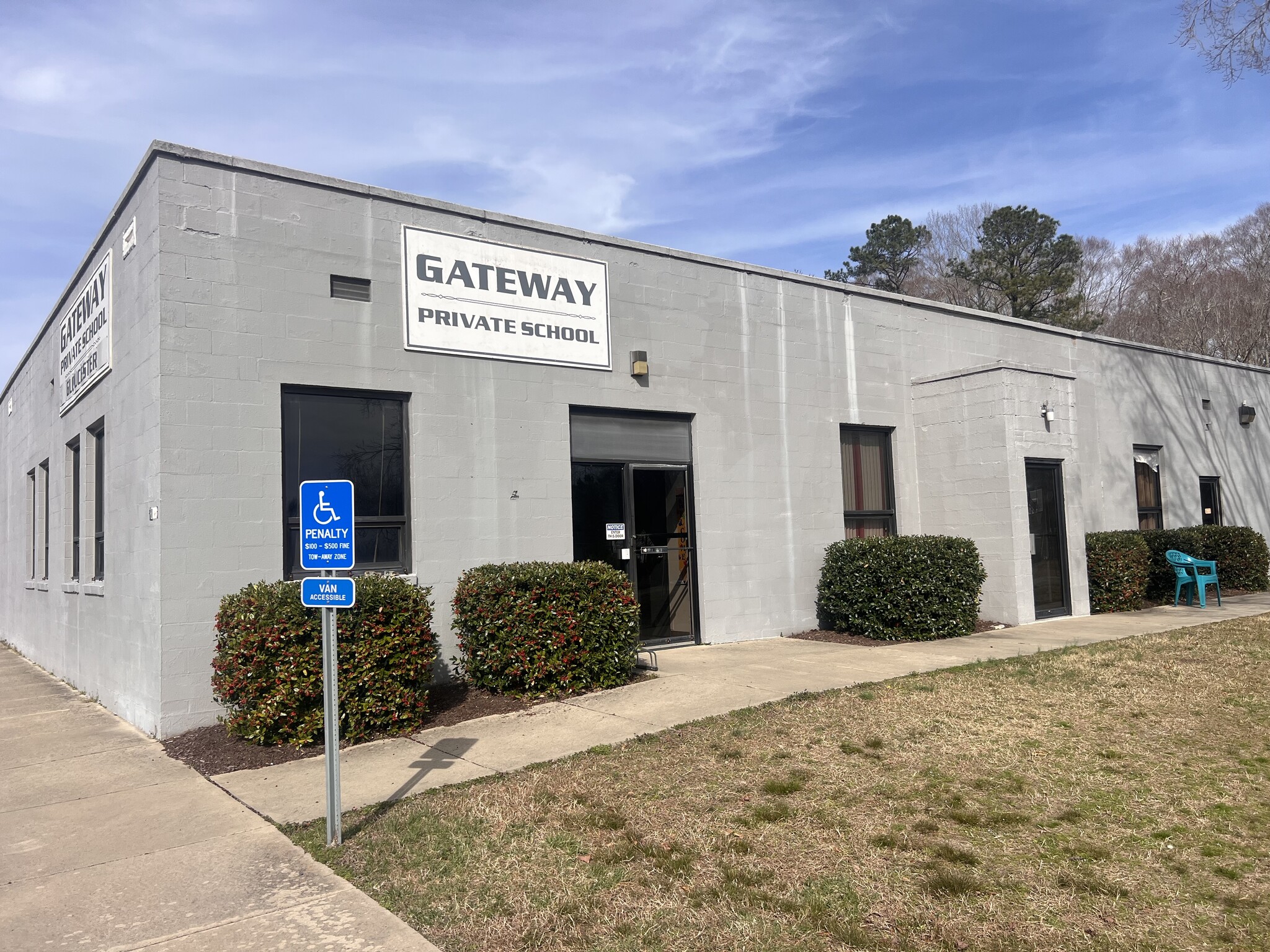 7639 Crab Thicket Rd, Gloucester, VA à louer Photo du bâtiment- Image 1 de 2