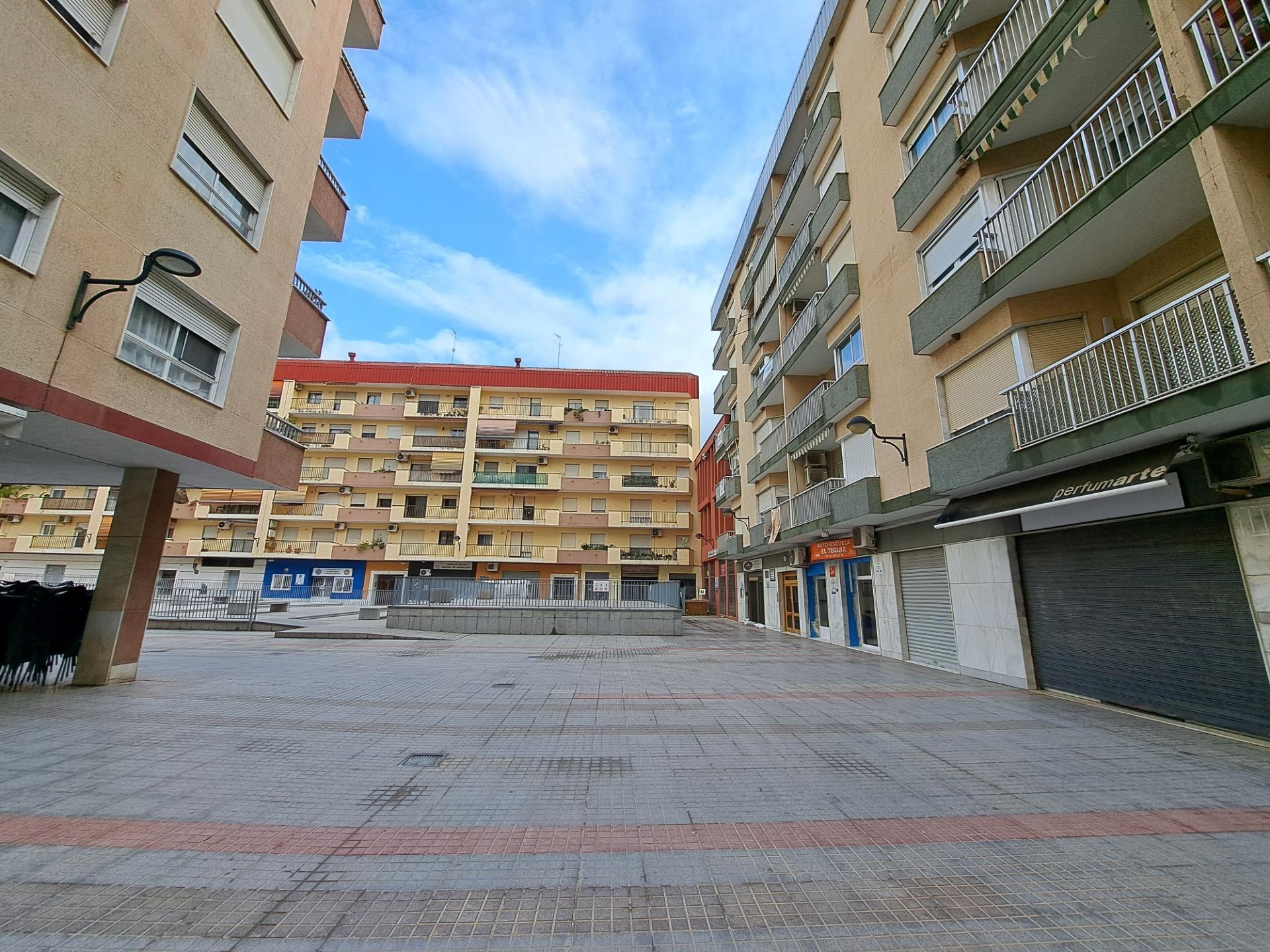 Retail in Algemesí, Valencia for sale Building Photo- Image 1 of 19