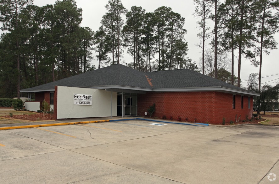 811 S 1st St, Jesup, GA for lease - Building Photo - Image 3 of 12
