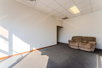 1372 Wabash St, Wabash, IN for lease Interior Photo- Image 2 of 9