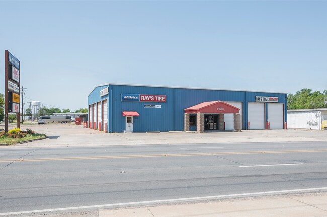 Plus de détails pour 1903 Cypress St, West Monroe, LA - Commerce de détail à vendre