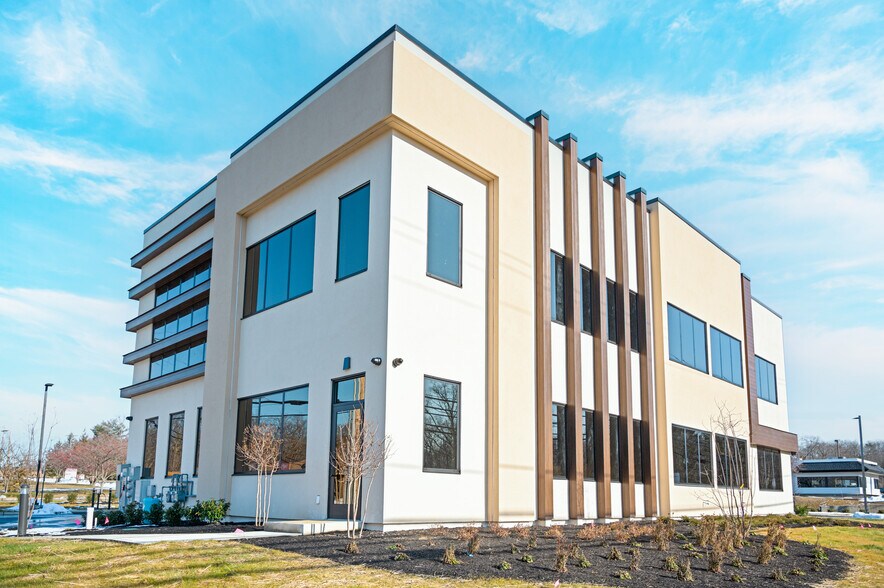 2100 W County Line Rd, Jackson, NJ for lease - Building Photo - Image 2 of 24