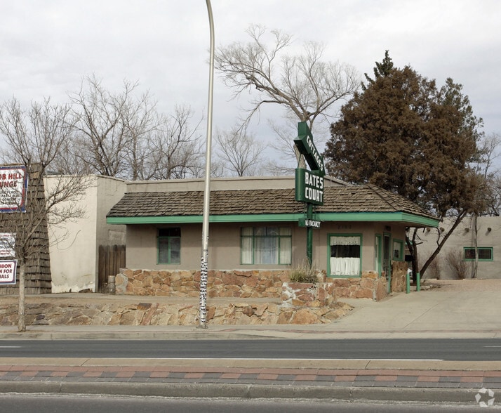 2102 E Platte Ave, Colorado Springs, CO à vendre - Photo du bâtiment - Image 2 de 5