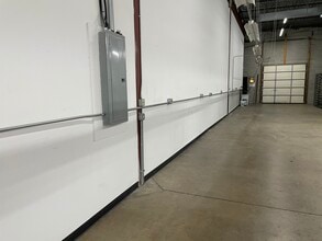 8120 River Dr, Morton Grove, IL à louer Photo intérieure- Image 1 de 15