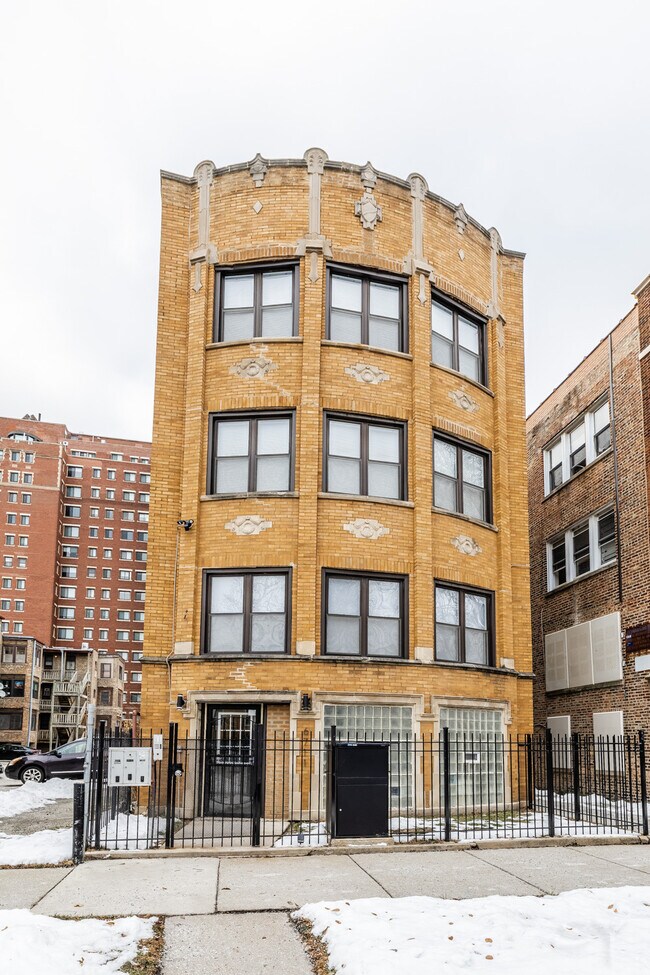 More details for 6711 S Paxton Ave, Chicago, IL - Multifamily for Sale