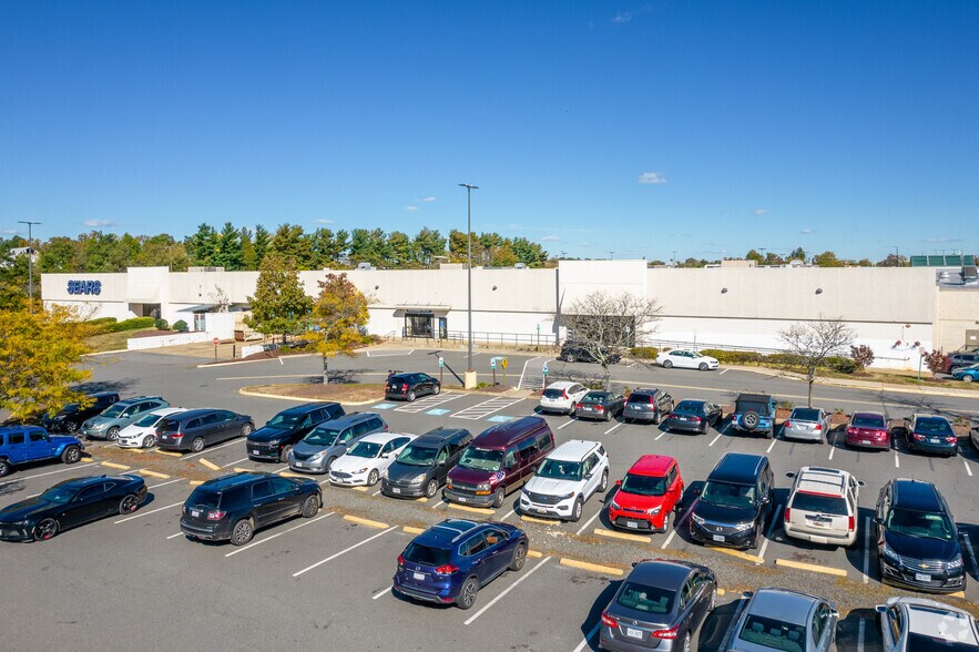 8200 Sudley Rd, Manassas, VA for sale - Building Photo - Image 2 of 5