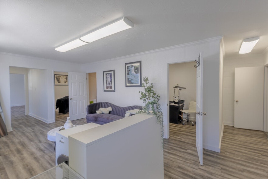 1038 4th St, Santa Rosa, CA for sale - Building Photo - Image 3 of 14