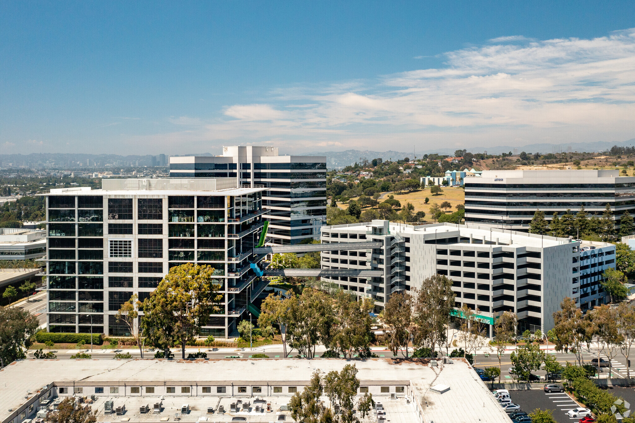 600 Corporate Pointe, Culver City, CA à louer Photo principale- Image 1 de 6