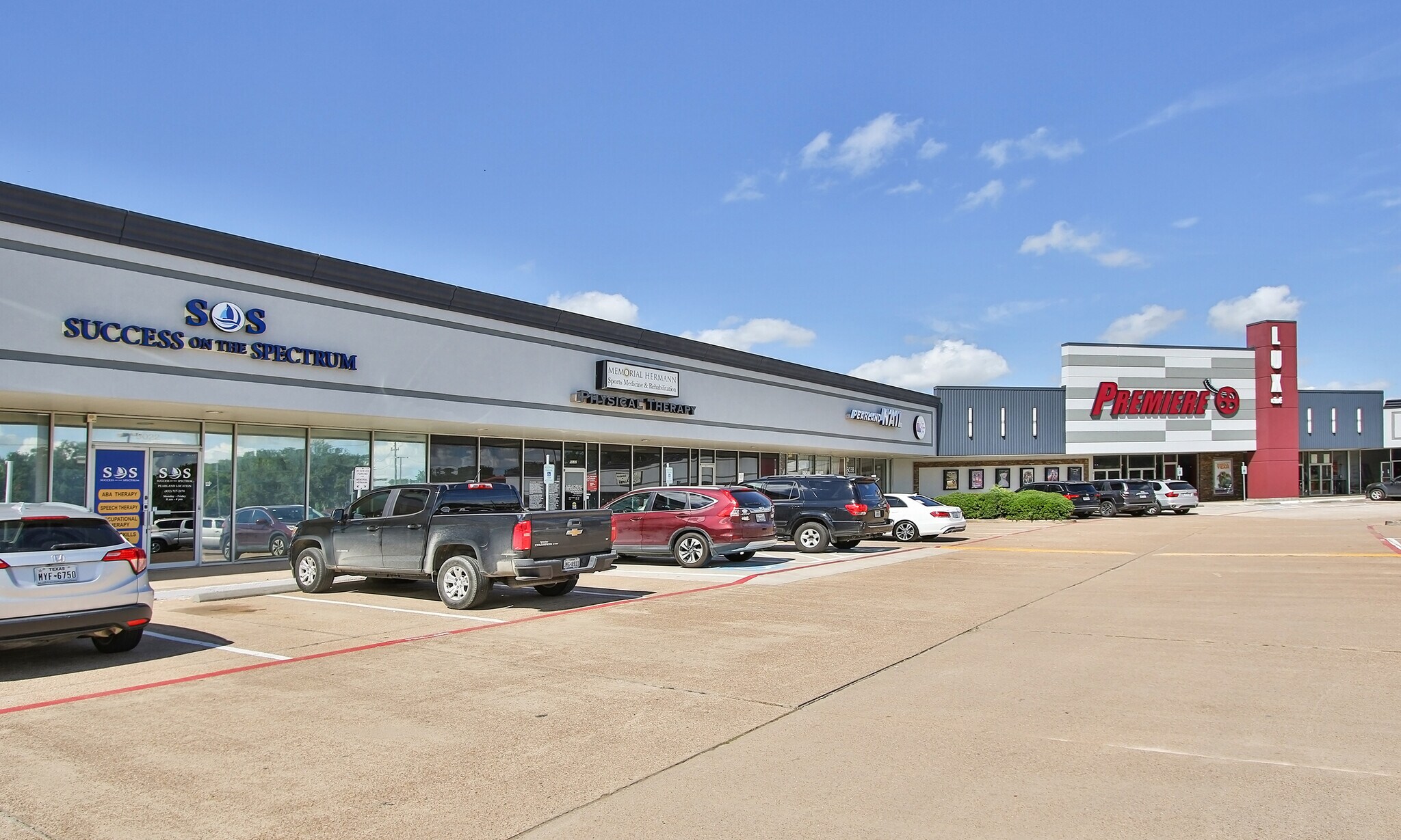 5010-5074 W Broadway St, Pearland, TX for lease Primary Photo- Image 1 of 9