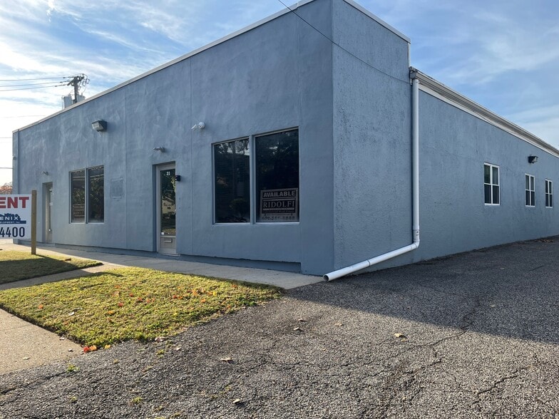 31 Lexington Ave, Ewing, NJ à louer - Photo du bâtiment - Image 1 de 10