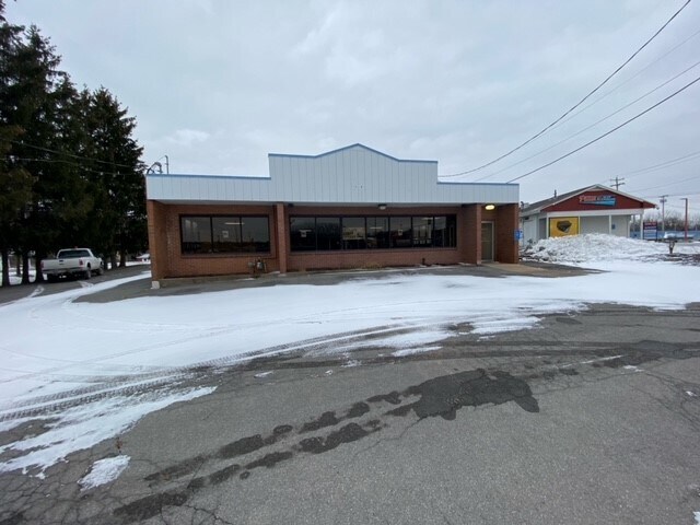 595 Main St, Oneida, NY for sale - Building Photo - Image 1 of 2