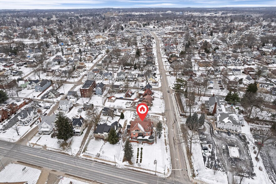 1435 Market Ave N, Canton, OH à vendre - Photo du bâtiment - Image 3 de 58