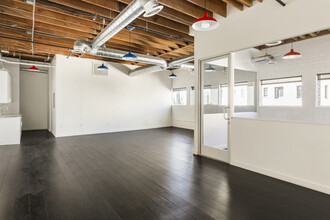 6515 W Sunset Blvd, Hollywood, CA for lease Building Photo- Image 1 of 12