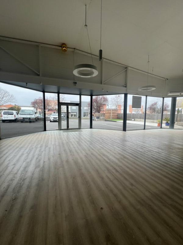 4 Boulevard Du Libre Échange, Saint-Orens-de-Gameville for lease Interior Photo- Image 1 of 6