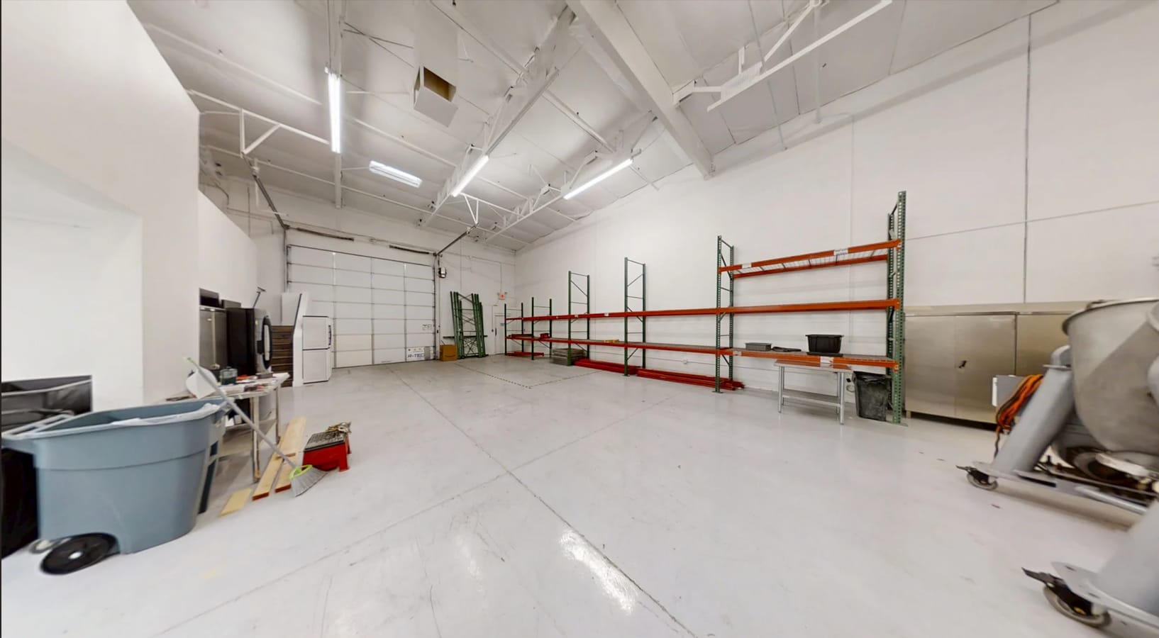 1745 W Deer Valley Rd, Phoenix, AZ 85027 - Unit 108 -  - Interior Photo - Image 1 of 3
